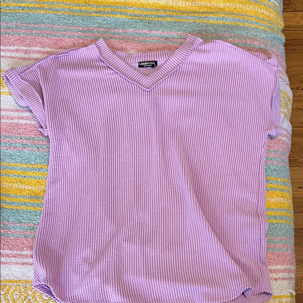 Lavender Ribbed V-Neck Blouse